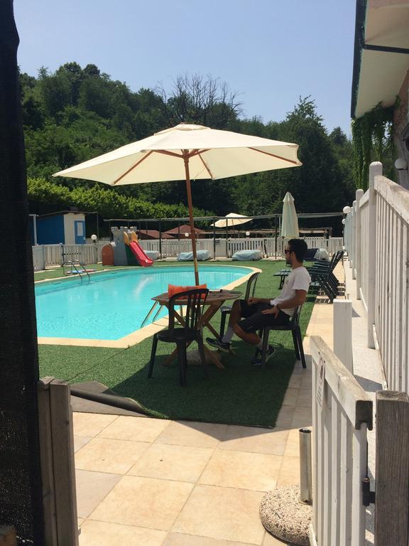 Fattoria Sequoia Bed and Breakfast Castagneto Po Zewnętrze zdjęcie